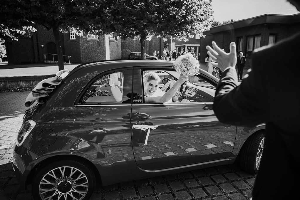 Elegante Hochzitsreportage in Kiel an der Ostsee, fotografiert von der Fotografin Petra Fiedler aus Schleswig-Holstein
